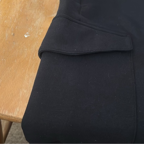 Reebok - Picture 3 of 3